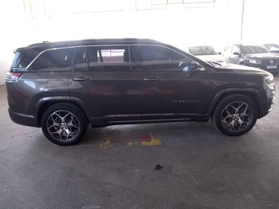 JEEP COMMANDER 2.0 TD380 TURBO DIESEL OVERLAND AT9